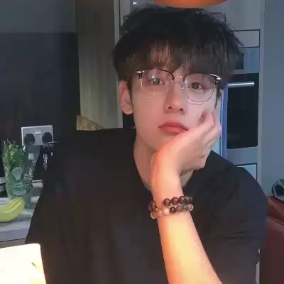 苍傲玉